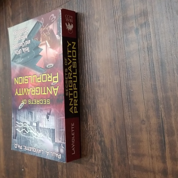 Secrets of Antigravity Propulsion: Tesla, Ufos, and Classified Aerospace: Used - Picture 5 of 6